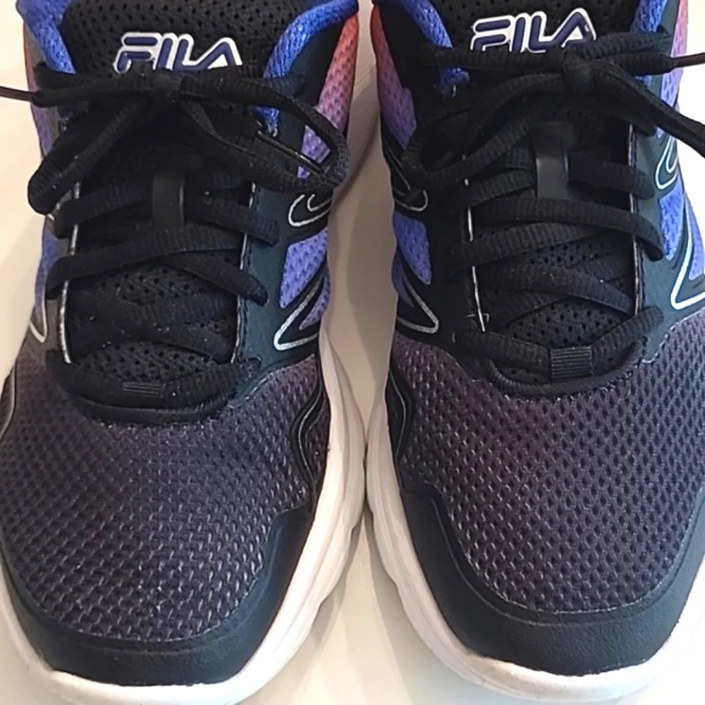 Fila Panorama 9 Sneakers Memory Foam Lace Up Low Top Running Athletic Trainers